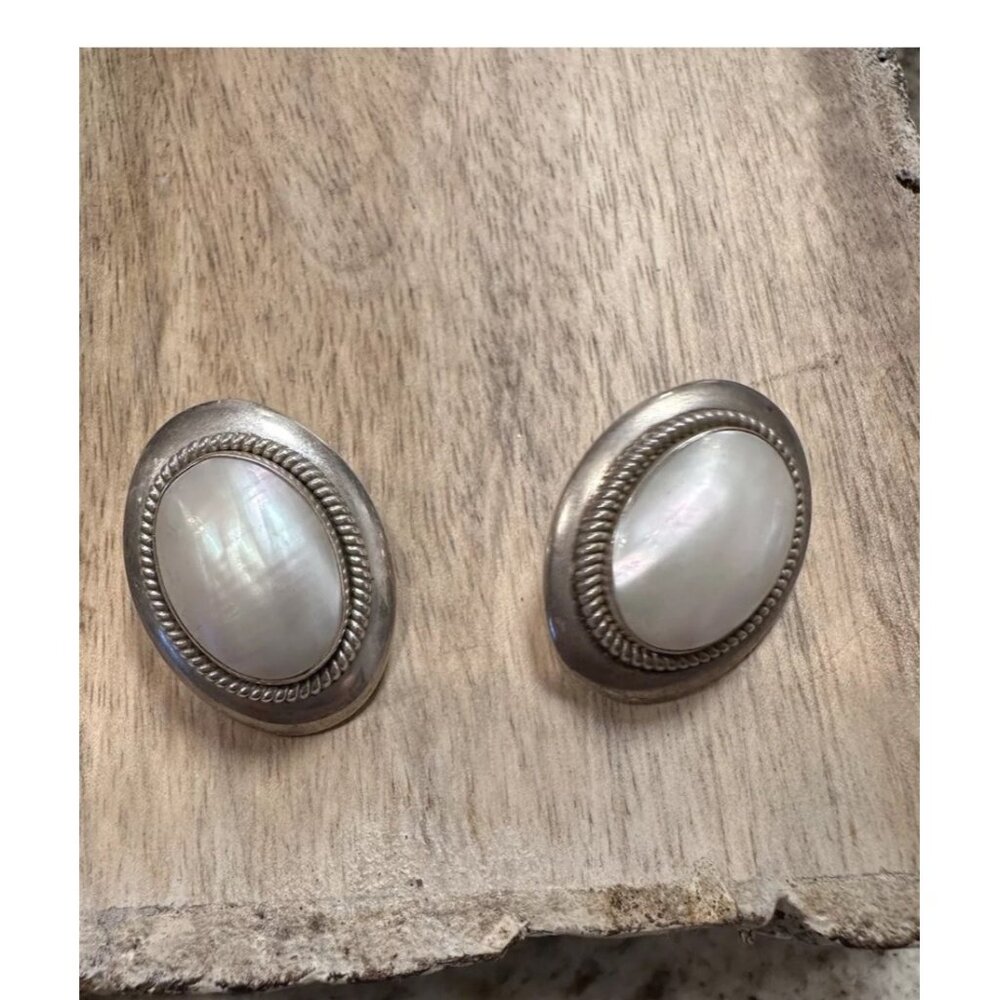 Designer WJ 925 Sterling Silver Oval Mother Of Pearl Statement Stud Earrings HTF